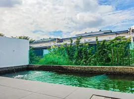 Private Pool Villa at Puchong by HCK