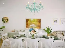 Gables Box hill Maraylya Two Level House 14ppl
