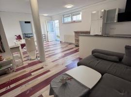 Ferienwohnung am Bodensee - nur 10 Minuten zu Fuß zum Strand，位于朗根阿根的酒店