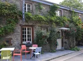 Holiday home in Bièvre near town center