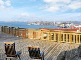 2 person holiday home in Rönnäng，位于Rönnäng的酒店