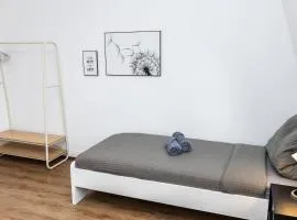 CosyHomes24 - Spacious with TOP traffic connection - UN02b