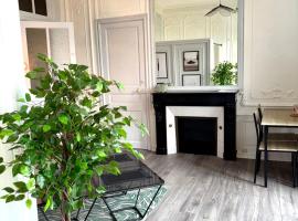 Le cocon des volcans，位于沙泰勒吉永的酒店