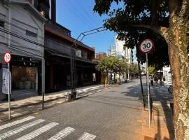 Super Central - Fácil acesso a tudo - TownHouse