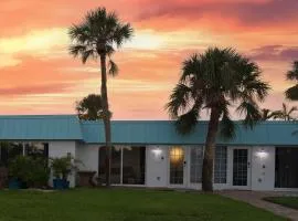 #1 Beach Siesta Key Village w heated pool & arcade
