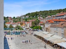 Arsenal Suite Hvar，位于赫瓦尔的住宿
