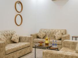 شقق جنان المخدومة Jenaan Apartments，位于奈季兰的酒店