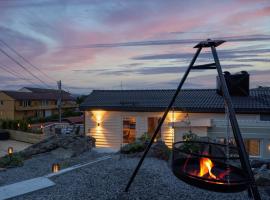 Flott bolig på Øvre kleppe med fine solforhold og fin uteplass，位于Askøy的酒店