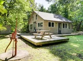 Charming Getaway: Rustic Cabin on West Battle Lake
