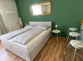 Studio Cleo - ein Raum - Bad extern