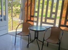 apartamento tranquilo a 5 minutos del parque，位于阿卡西亚斯的自助式住宿