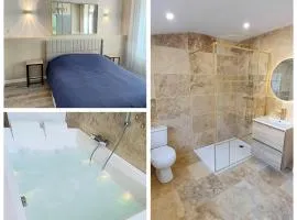 T2 Cosy Spa & Sauna