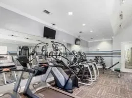 Upscale 1BR Suite Mins to Downtown Raleigh