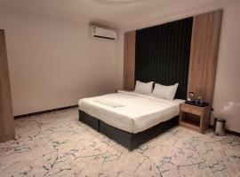 فندق كوثر التميز，位于塔伊夫的带停车场的酒店