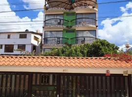 Hotel Quilla，位于乌鲁班巴的酒店