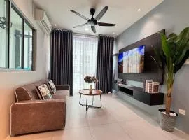 Metrocity Square Condominium 3R2B - 8 Pax
