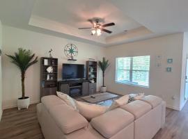 Cozy home near BMH and Hoover，位于贝瑟默的乡村别墅