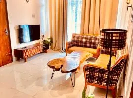 HomeyStays 3BHK apartment with Lakeside walk