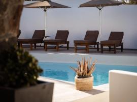 Noir Santorini，位于莫诺利索斯的酒店