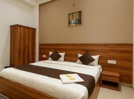 Hotel Premium Krishiv Inn - Hotel Near Prem Mandir - Chaar Dhaam Mandir - Modern Facilities - Unlimited 5g internet - Full Ac - Free Parking，位于马图拉的酒店