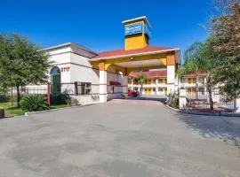 亨博尔罗德威套房旅馆
