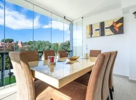 Luxury villa w seaview Cabopino