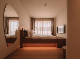 SKIPR Hotel - adults only，位于安特卫普的宠物友好酒店