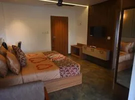 Boulevard Premium Luxury Hotel