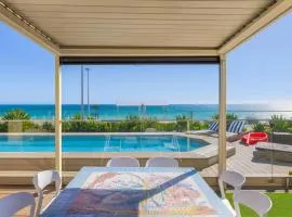 Glenelg Beach House With Private Beachfront Pool