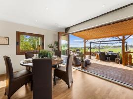 House with nice outdoor areas，位于Ås的酒店