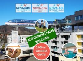 NOVAPARK Flugzeughotel Graz，位于格拉茨的酒店