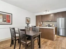 2BR Unit Harrison Mountain View
