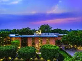 Taj Damdama Lake Resort & Spa, Gurugram