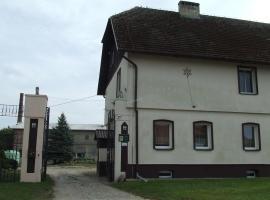 Noclegi pracownicze，位于Chojna的酒店