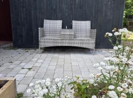 Sjugare Gård Glamping，位于雷克桑德的酒店