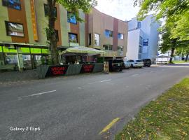 Willa Ranna Resort，位于派尔努的酒店