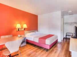 波特兰南6号汽车旅馆 - 奥斯威戈湖 - 提加，位于泰格德的酒店