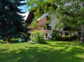 Hotel Pension Schweitzer，位于西兰德罗的酒店