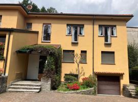 Casa Giorgio，位于Malnate的酒店