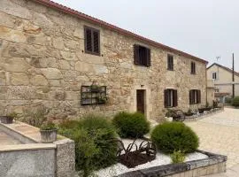 Casa rural cerca de Santiago con piscina y barbacoa