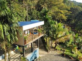 Cabaña Paraíso/ Jacuzzi Vista Panorámica a la Ciudad，位于比亚维森西奥的酒店