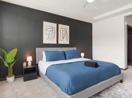Luxe King 3 Bedroom Suite in North Raleigh NC