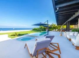 Porta Fortuna Villa Punta Mita Gates