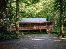 Saluda Summit Cabin at Cabin Fever