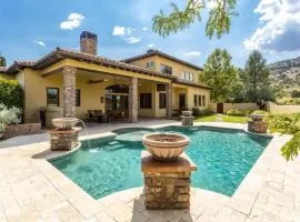 Enchanting Sedona Villa with Views Spa and Pool