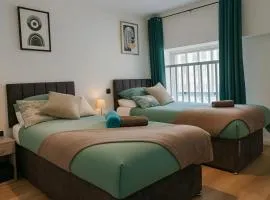 Luxury 2 Bedroom Apartment in Old Town Swindon