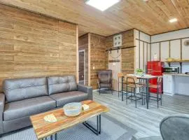 Near ‘Twilight’ Sites & Scenic Hikes: Forks Apt