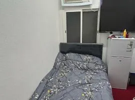 استديو 103 الخالدية