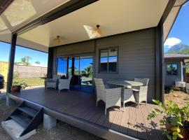 MOOREA - Naku Kahi Bungalow 2，位于Maatea的酒店