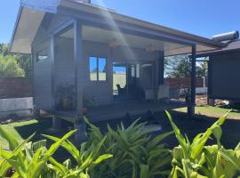 MOOREA - Naku Kahi Bungalow 1，位于Maatea的酒店